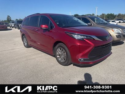 Used 2022 Toyota Sienna XLE