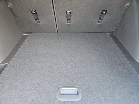 New 2026 Chevrolet Trax RS w/ Sunroof Package FWD image 28