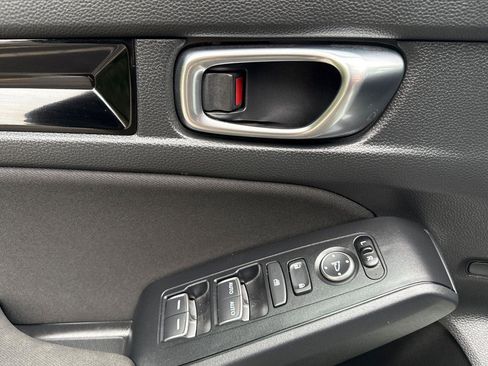 Certified 2025 Honda Civic Sport image 5