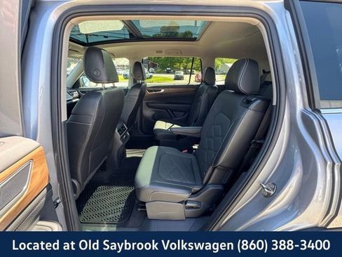 Used 2024 Volkswagen Atlas SE AWD/4WD image 9