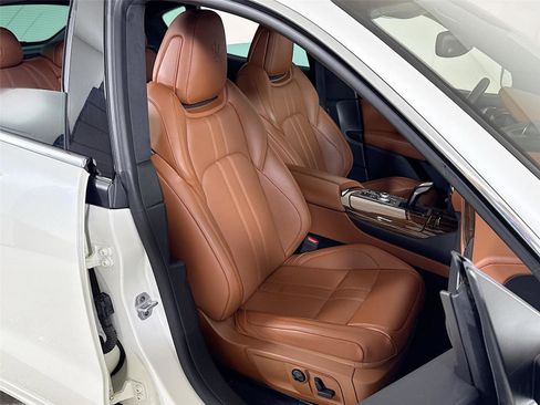 Used 2019 Maserati Levante S GranSport image 33