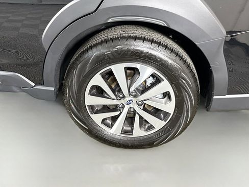 Certified 2025 Subaru Outback Premium w/ Popular Package #1 AWD/4WD image 36