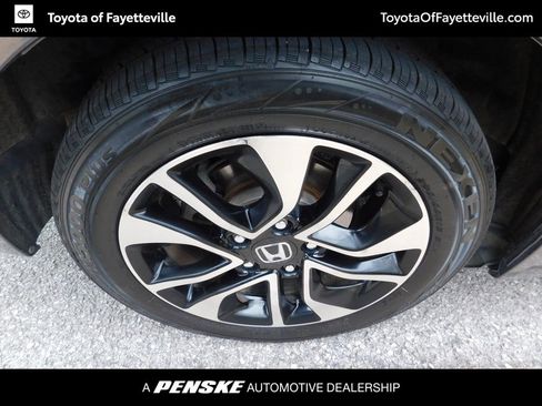 Used 2015 Honda Civic EX image 9