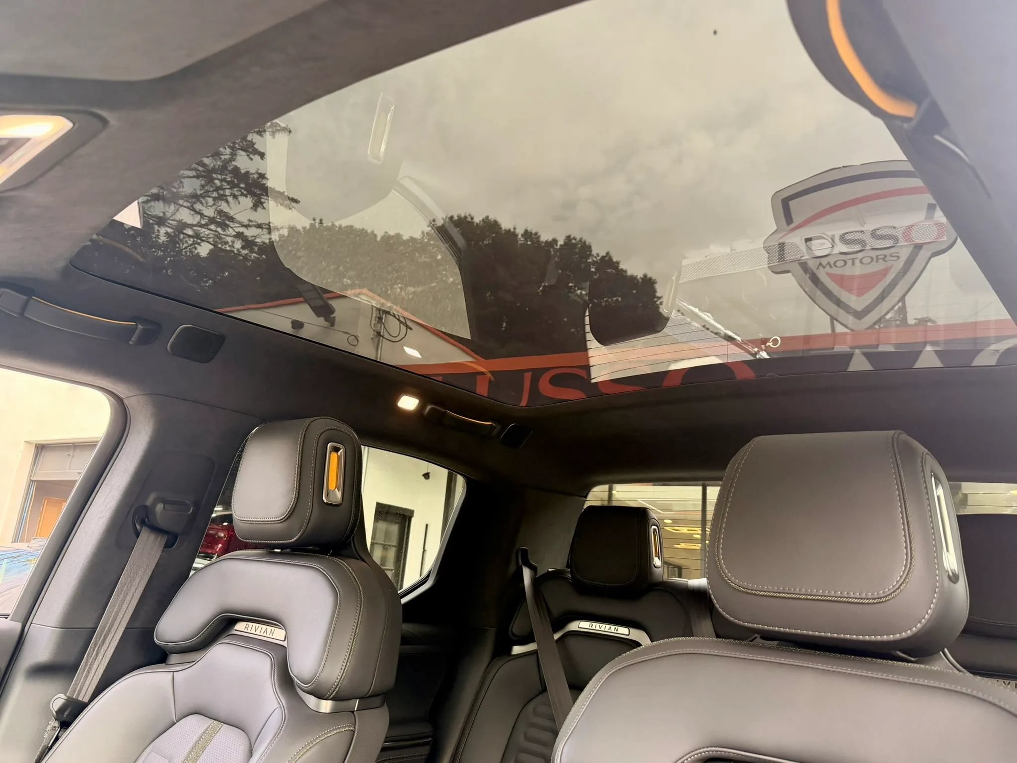 Used 2022 Rivian R1T Adventure AWD/4WD image 50