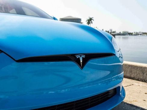 Used 2022 Tesla Model S Plaid image 47