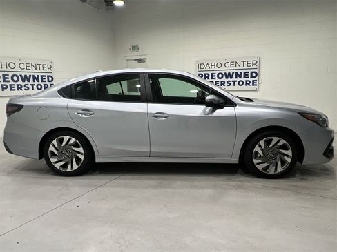 Certified 2025 Subaru Legacy Limited image 9