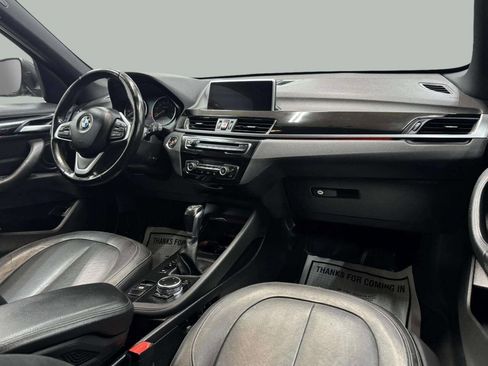 Used 2017 BMW X1 xDrive28i w/ Premium Package image 7