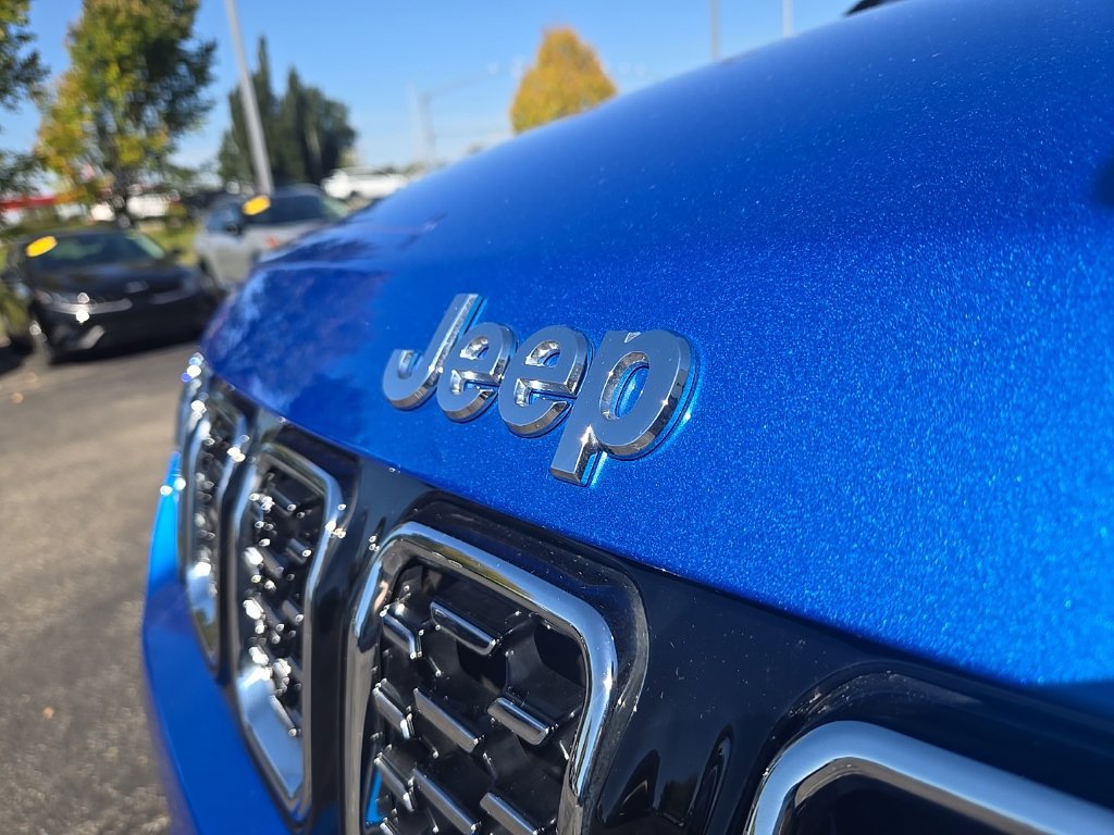 Used 2024 Jeep Compass Limited AWD/4WD image 23
