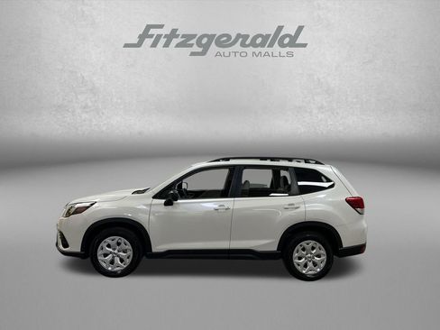 Used 2023 Subaru Forester AWD/4WD image 2