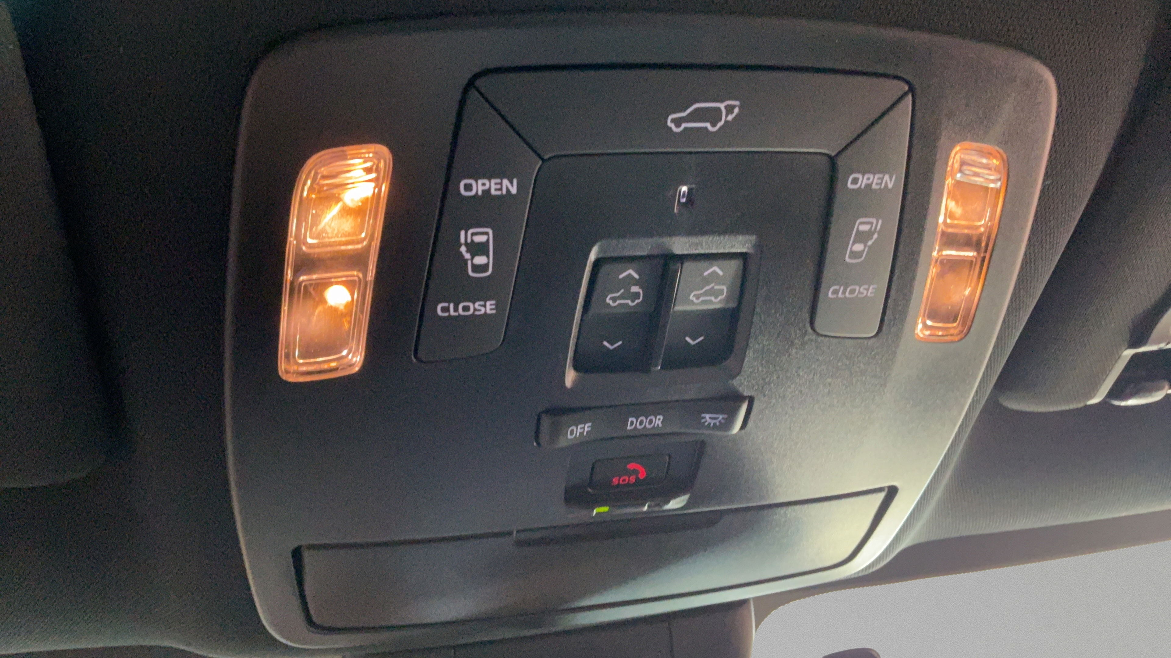 Certified 2025 Toyota Sienna Limited AWD/4WD image 20