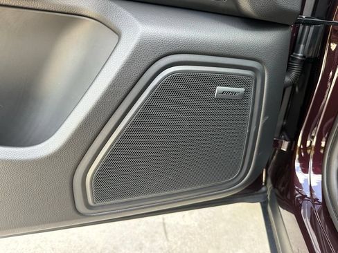 Certified 2026 Porsche Macan AWD/4WD image 22