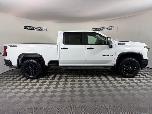 New 2026 Chevrolet Silverado 2500 LT w/ Trail Boss Package AWD/4WD image 7