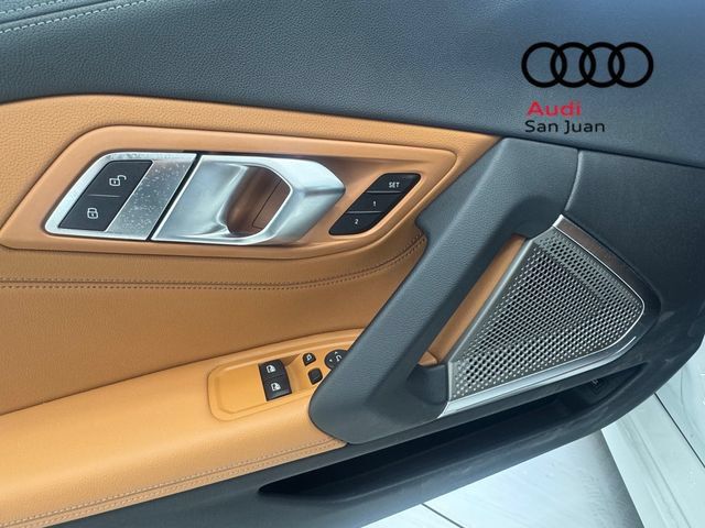 Used 2025 BMW Z4 M40i w/ Premium Package RWD image 26