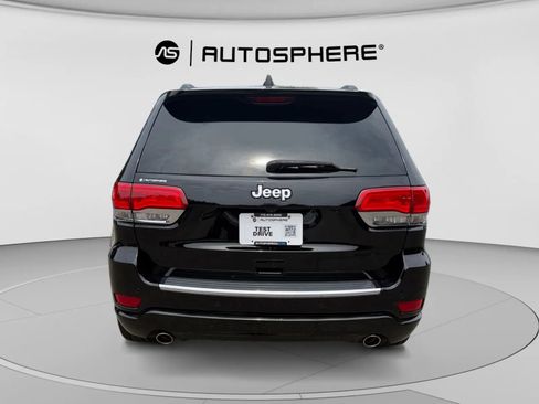 Used 2018 Jeep Grand Cherokee Overland w/ Interior Metal Package RWD image 7