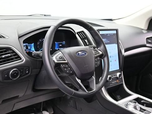 Certified 2024 Ford Edge SEL w/ Convenience Package AWD/4WD image 15