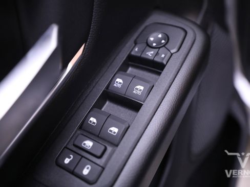 New 2026 RAM 1500 SLT Lonestar Crew Cab 4x4 image 17