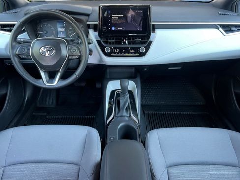 Certified 2025 Toyota Corolla SE w/ Convenience Package FWD image 3