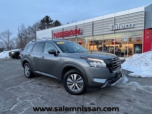 Used 2023 Nissan Pathfinder SL w/ Lighting Package (N92) AWD/4WD image 1