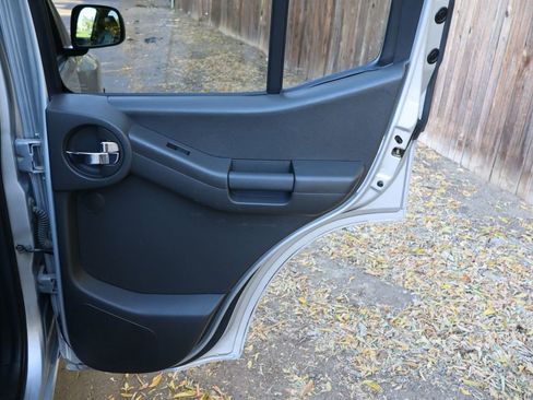 Used 2012 Nissan Xterra PRO-4X w/ Pro-4x Leather Pkg image 24