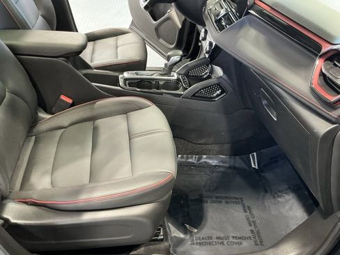 Used 2025 Chevrolet TrailBlazer RS w/ Convenience Package image 26