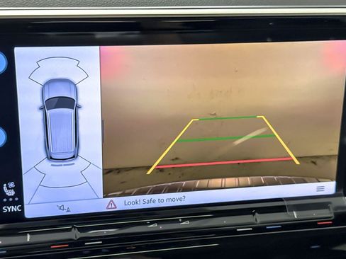New 2026 Volkswagen Atlas SEL image 18