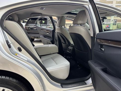 Used 2014 Lexus ES 350 w/ Luxury Package FWD image 17
