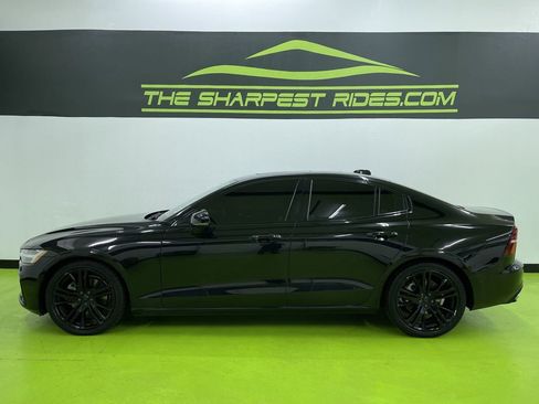 Used 2019 Volvo S60 T5 R-Design image 6