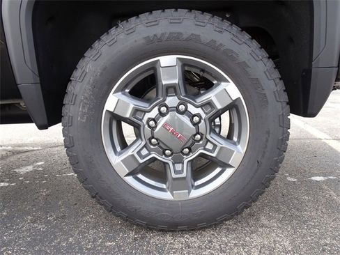 New 2026 GMC Sierra 2500 SLT w/ SLT Premium Package image 30