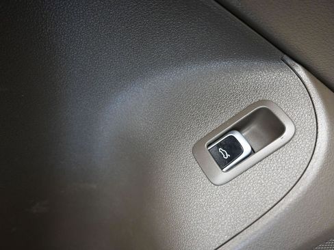 Used 2014 Audi Q5 2.0T Premium w/ Lighting Package image 11