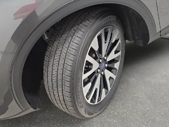 Certified 2020 Ford Escape SEL AWD/4WD image 30