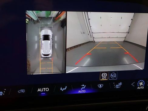 New 2026 Chevrolet Equinox EV RS image 25