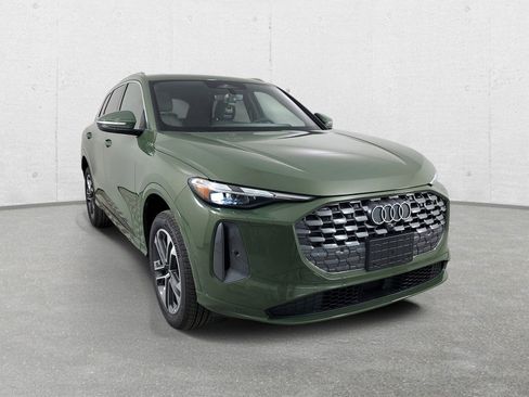 New 2026 Audi Q5 Premium image 2