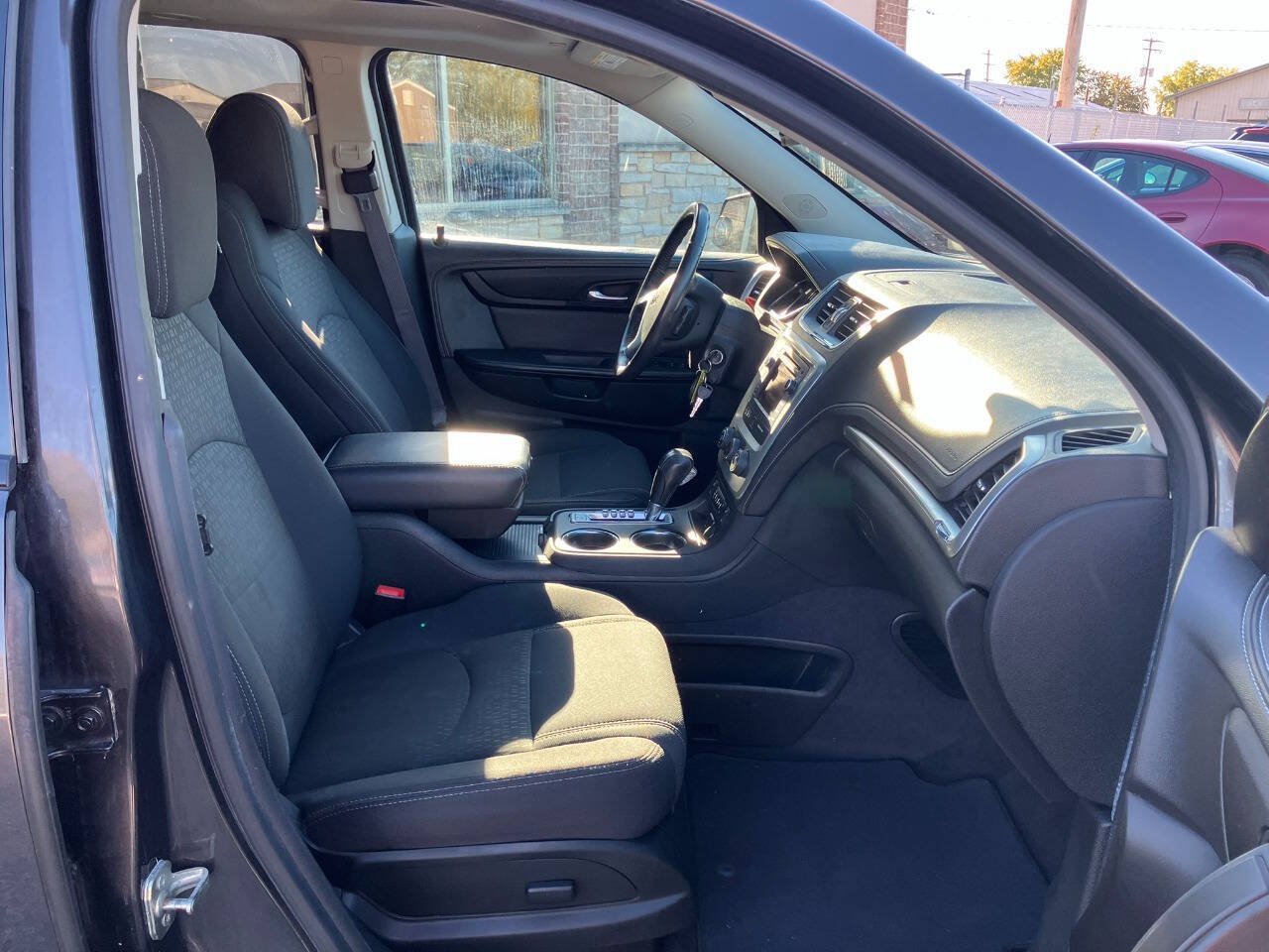 Used 2015 GMC Acadia SLE AWD/4WD image 15