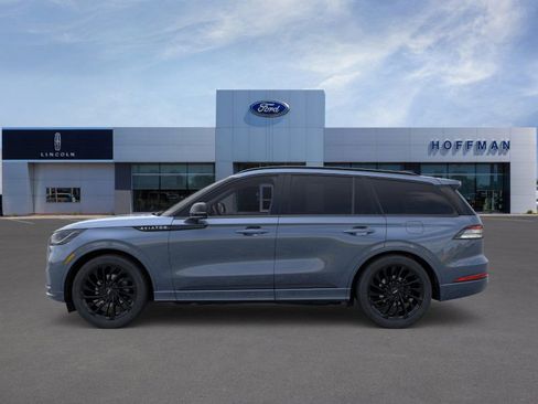 New 2025 Lincoln Aviator Reserve w/ Jet Appearance Package image 3