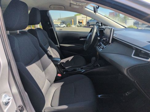 Used 2021 Toyota Corolla LE w/ Carpet Mat Package (TMS) image 17