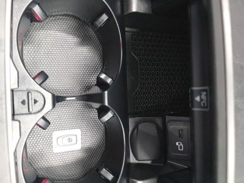 Used 2023 Mercedes-Benz E 350 4MATIC Sedan image 32