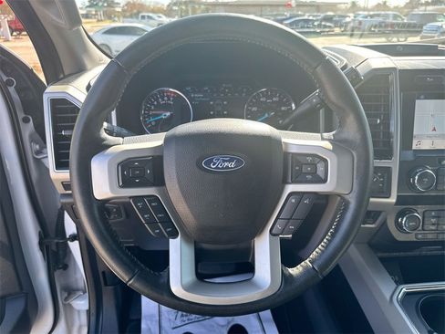 Used 2019 Ford F350 Lariat w/ Chrome Package image 16