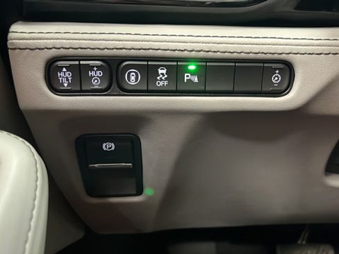 Used 2022 Acura MDX SH-AWD w/ Advance Package image 34