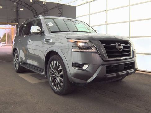 Used 2023 Nissan Armada Platinum w/ Captain's Chairs Package image 3