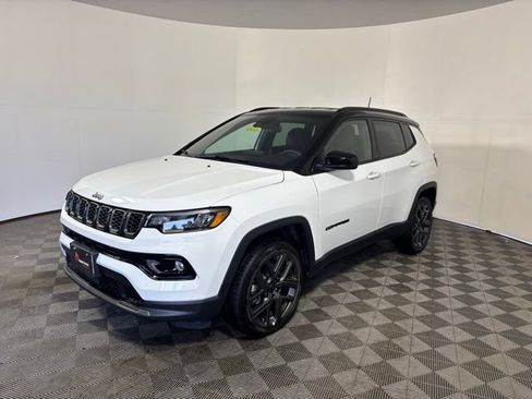 New 2026 Jeep Compass Limited AWD/4WD image 3