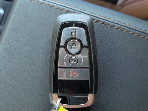 Used 2024 Ford Bronco Outer Banks AWD/4WD image 24