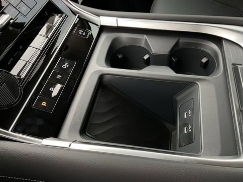 New 2026 Nissan Armada SV image 40