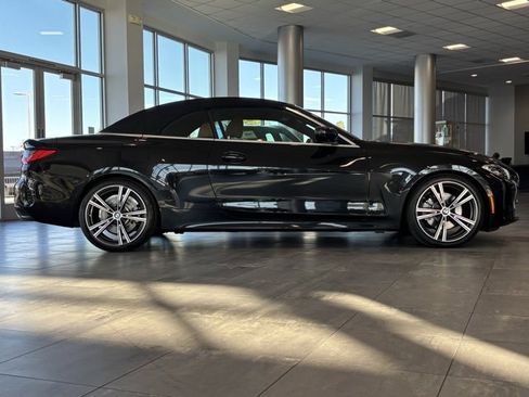 Used 2023 BMW 430i Convertible w/ Premium Package image 14