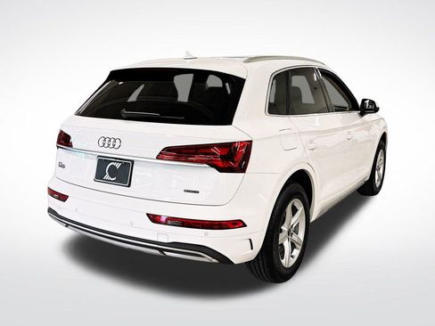 Certified 2023 Audi Q5 2.0T Premium w/ Convenience Package image 5