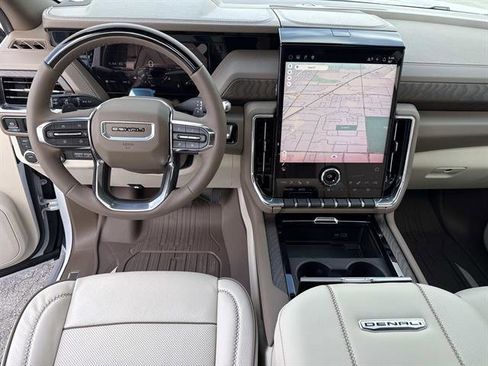 New 2026 GMC Yukon XL Denali w/ Denali Reserve Package AWD/4WD image 24