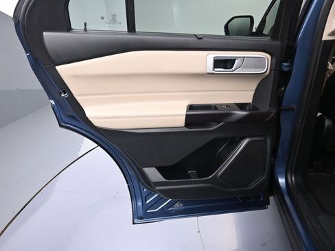 Used 2020 Ford Explorer Limited w/ Class III Trailer Tow Package image 24