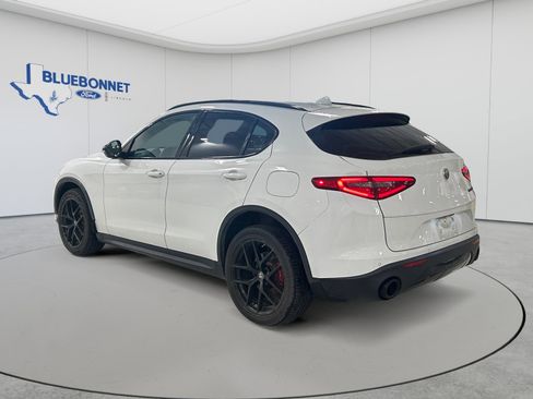 Used 2020 Alfa Romeo Stelvio w/ Nero Edizione RWD image 7