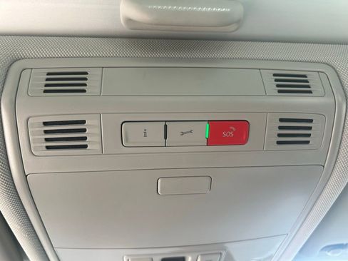 Used 2023 Volkswagen Jetta SE w/ Panoramic Sunroof Package image 50