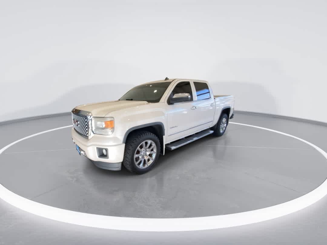 Used 2014 GMC Sierra 1500 Denali w/ Driver Alert Package AWD/4WD image 4