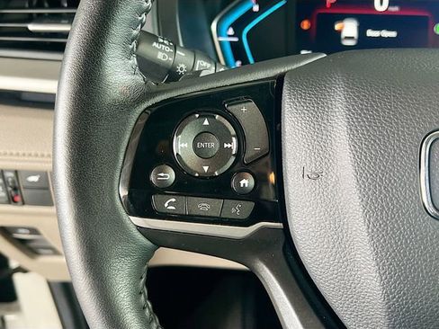 Certified 2024 Honda Odyssey Touring image 17